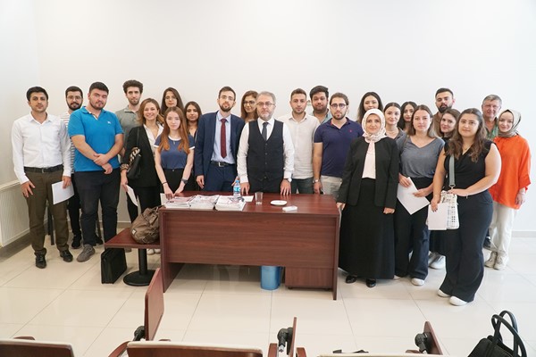 Bursa Barosu'na 21 stajyer avukat daha katıldı